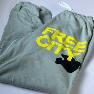✨FREE CITY SWEATS✨